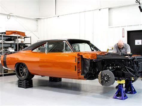 Gas Kustoms Dodge 69 Charger Pro Touring