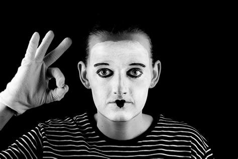 Fascinating History Behind Frances Hilarious Art Of Mime