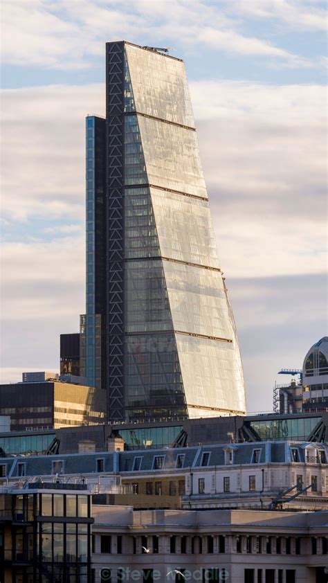 Check Out The Most Beautiful Skyscrapers In London