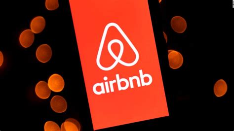 Airbnb To Offer Free Housing For 20000 Afghan Refugees Video Cnn