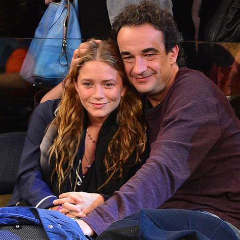Mary Kate Olsen And Bf Get Cozy At Knicks Game E Online