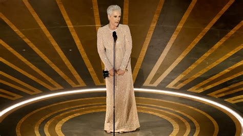 Jamie Lee Curtis Wins Best Supporting Actress At 2023 Oscars Rolling Stone