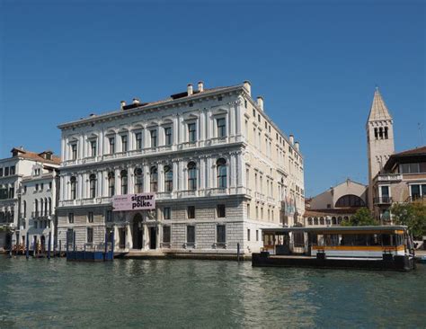 Palazzo Grassi In Venice Editorial Image Image Of Palazzo 85948605