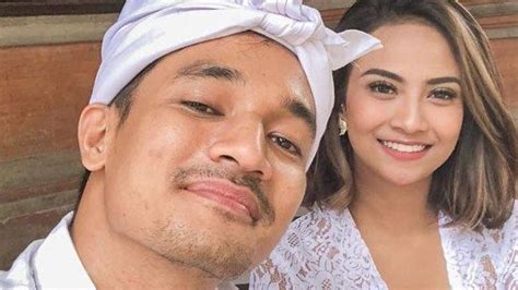 Vanessa Angel Dan Suaminya Meninggal Di Tempat Sang Supir Justru