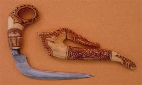 Namun, saat ini, senjata tradisional indonesia, sebagian besar hanya. Senjata Tradisional Riau di Lengkapi dengan Gambar dan ...