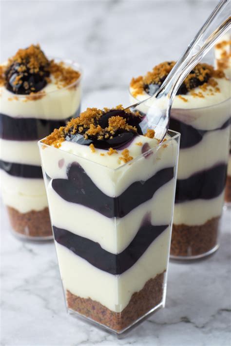 No Bake Blueberry Cheesecake Shooters Recipe In 2020 Desserts Mini