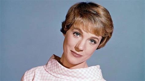 Julie Andrews Turns 86 Today A Look At Her Life And Career In Photos
