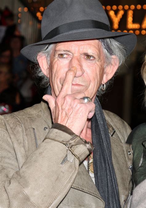 This has been a bit of a blow to all of us, to say the least and we're all wishing for charlie to have a speedy recovery and to see him as soon as possible. Keith Richards publica livro para crianças - Espalha-Factos