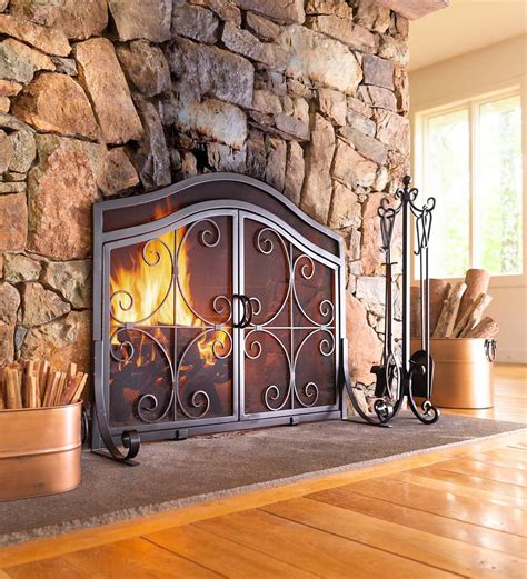 Small Crest Fireplace Screen With Doors Black Plowhearth
