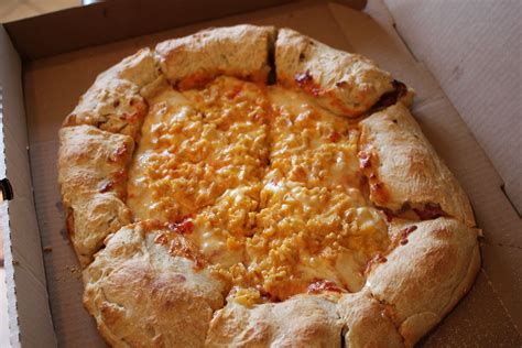 Mac And Cheese Pizza With Cheesedog Stuffed Crust A Twist On Hot Dogs