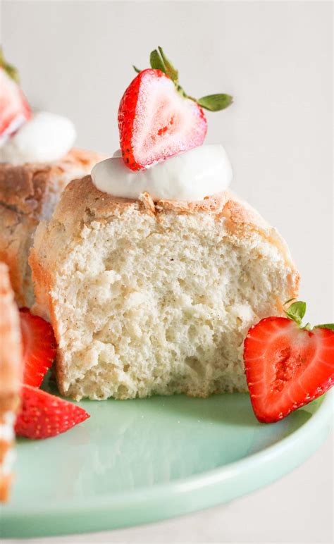 In large mixer bowl, combine egg whites, salt, cream of tartar, and vanilla extract. Healthy Angel Food Cake Recipe | Only 95 calories, sugar ...