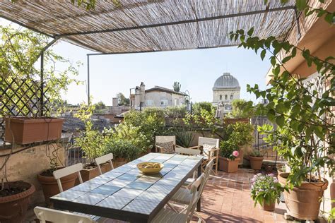 Luxury Apartments In Rome Near The Colosseum