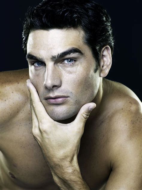 Ellos son celeste muriega y hernán drago, quienes se habrían visto en un estudio de televisión y hernán por su parte, se separó hace unos años de su ex mujer karina y madre de sus dos hijas, con. Hernan Drago by Unique | Model photography, Actor model ...