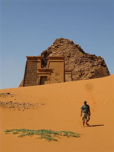 Collapsed Kushite Pyramid Of Ancient Nubia Meroe Ancient Nubia