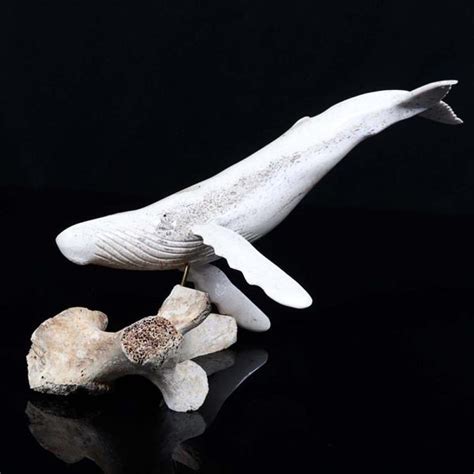 Lot Humpback Whale Figure Carving By Baer Richard Middleton