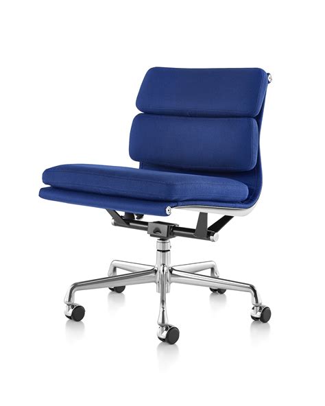 Eames Soft Pad Management Chair Herman Miller