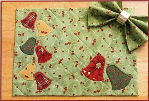 Download our free printable christmas placemat. Holiday quilt ideas - Yahoo Search Results | Placemats patterns, Christmas quilts, Christmas ...