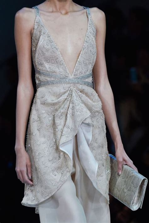 Kaufe standesamt kleider oder brautkleider sicher online. The Moonshadow, courtesan of Braavos - Giorgio Armani ...