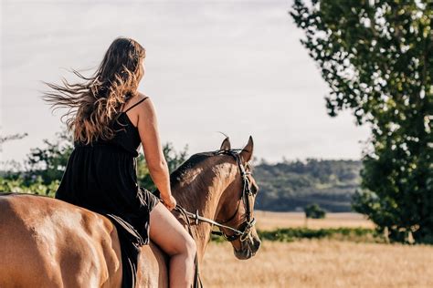 Malvorlagen Pferd Und Reiter Malvorlage Reiten Pferde Kostenlose Ausmalbilder Denn Hier