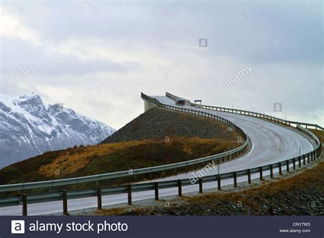 Plan your holiday in norway with free guides and videos. Atlantikstraße und Bogenbrücke zwischen Kristiansund und ...