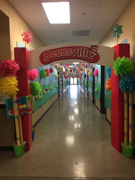 Seussville Hallway Decorated By Parents And Teachers Dr Seuss