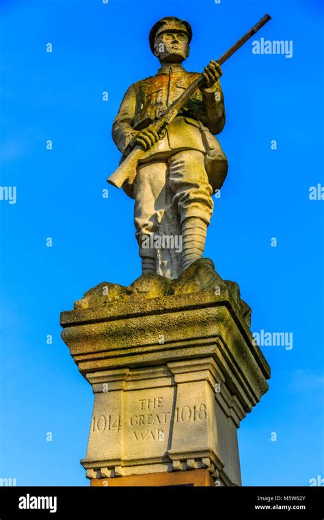 Statue Of Soldier Statue Of Ww1 Soldier Stock Photos And Statue Of