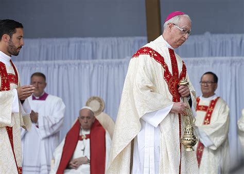 Canadian Bishops Say They Ll Follow Pope S Example With Indigenous World Catholic News