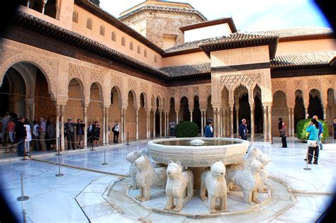 Palace Of The Lions Nasrid Dynasty Alhambra