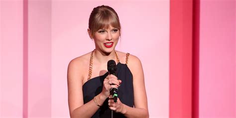 Taylor Swift To Perform “betty” Live Debut At 2020 Academy Of Country