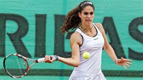 Isabella Shinikova Bulgarian Tennis Player Wiki And Bio With Photos