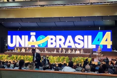 Uni O Brasil Apresenta Pedido De Registro Ao Tse Fachin O Relator
