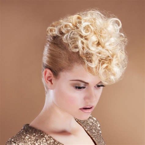 Curly Quiff Hairstyle Hairstyles To Suit Women In Their Thirties