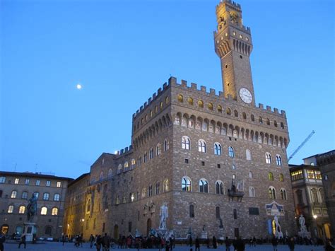 Built in the 12th century, the palazzo vecchio housed the powerful medici family as well as florence's supreme governing body for six centuries. Palazzo Vecchio Historical Facts and Pictures | The History Hub