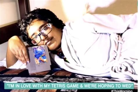 This Morning Woman Marries Tetris As Her Object Sexuality Stuns Fans