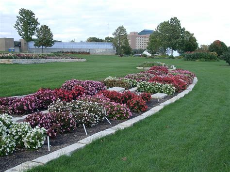 Free picture: noleridge, park, cedar, rapids, iowa, stonework, flowers