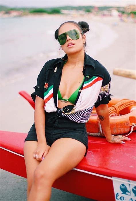 Karol G Fotos Sensualidad Mujer Modelos Famosos Ropa Para Discoteca Kulturaupice