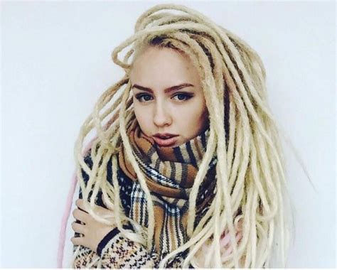 Blonde Dreadlocks Women With Dreadlocks Beautiful Dreadlocks Dreadlock Rasta Dreadlock