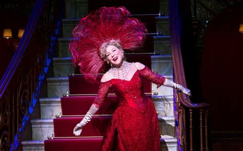 Bette Midler Proves Shes Still Glowin Hello Dolly Shubert Theatre