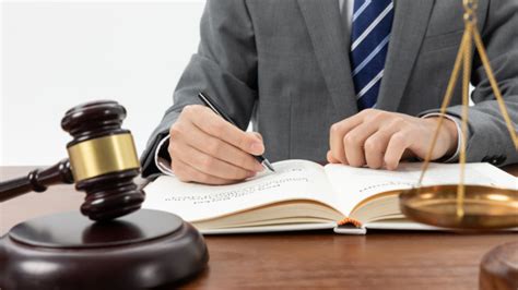 What Makes A Great Litigation Lawyer