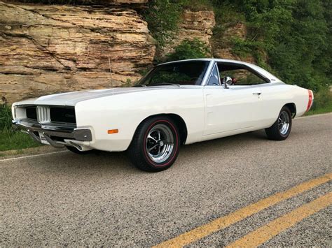 1 Of 1 1969 Dodge Charger Rt Barn Finds