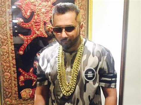 Rapper Honey Singh Booked By Punjab Police For Lewd Lyrics In His New Song Makhna The