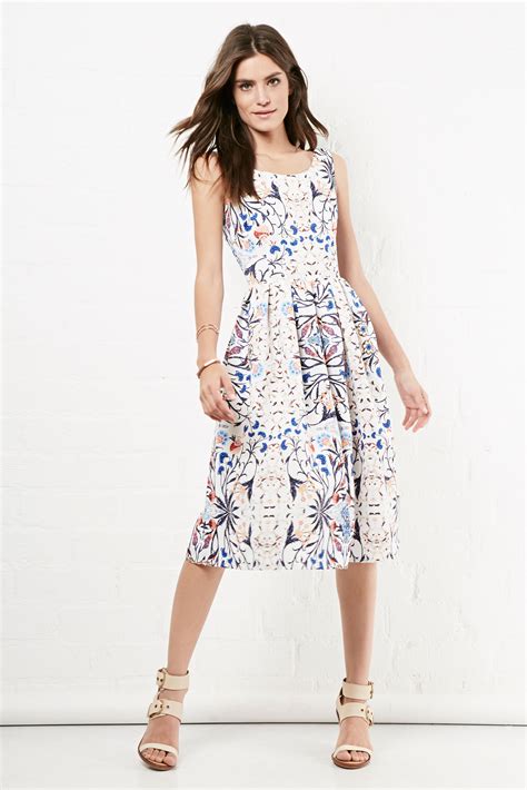 Glamorous Floral Print Pleated Midi Dress In Floral Multi Dailylook
