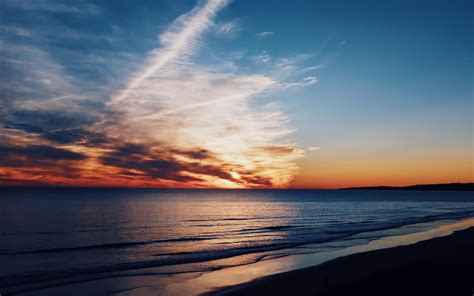 Download Wallpaper 3840x2400 Sea Coast Sunset Clouds Horizon