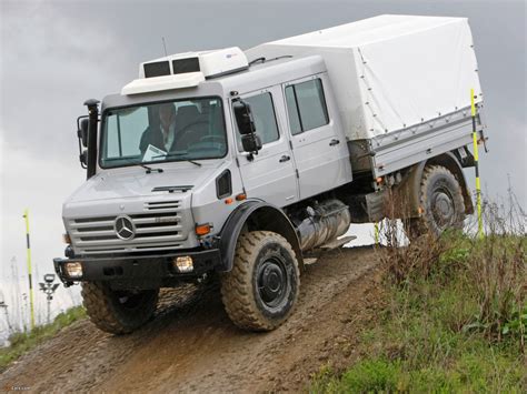 Mercedes Benz Unimog U4000 Double Cab 200013 Photos 2048x1536