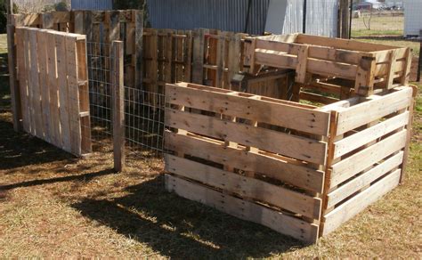 Jan 01, 2018 · those old pallets that you have lying around waiting on a diy project will come in really handy when it comes to building your chicken coop. Pallet Chicken Coop - BackYard Chickens Community