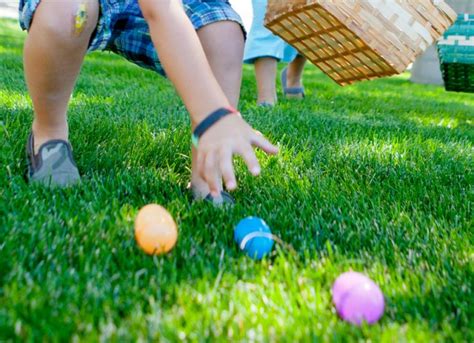 The easter egg hunt, they say, will keep young children entertained while parents talk at the others focus on how easter has been excessively commercialized. 6 Palm Sunday Activities That Preschoolers Will Love ...