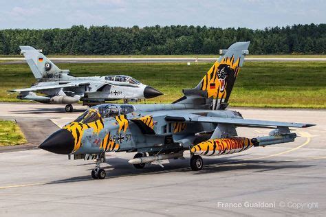 Düsenflugzeuge └ maßstab 1 └ flugzeuge └ plastikmodelle └ modellbausätze └ modellbau alle kategorien antiquitäten & kunst auto & motorrad auto & motorrad baby bastel. 131 Pins zu Tornado für 2020 | Flugzeug, Kampfflugzeuge ...
