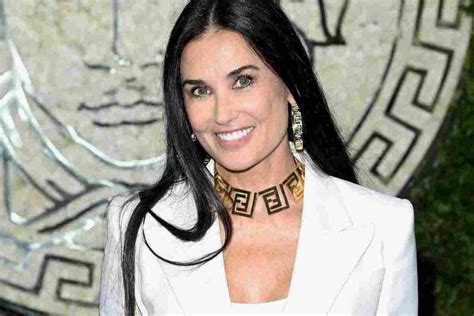 Demi Moore Height, What Is The Height Of Demi Moore? - SarkariResult