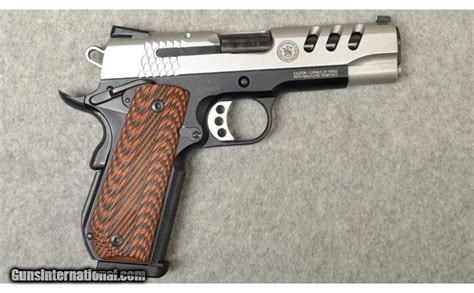 Smith And Wesson ~ 1911 Performance Center ~ 45 Auto