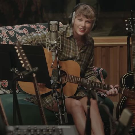 Taylor Swift To Drop Intimate Folklore Concert Film On Disney E